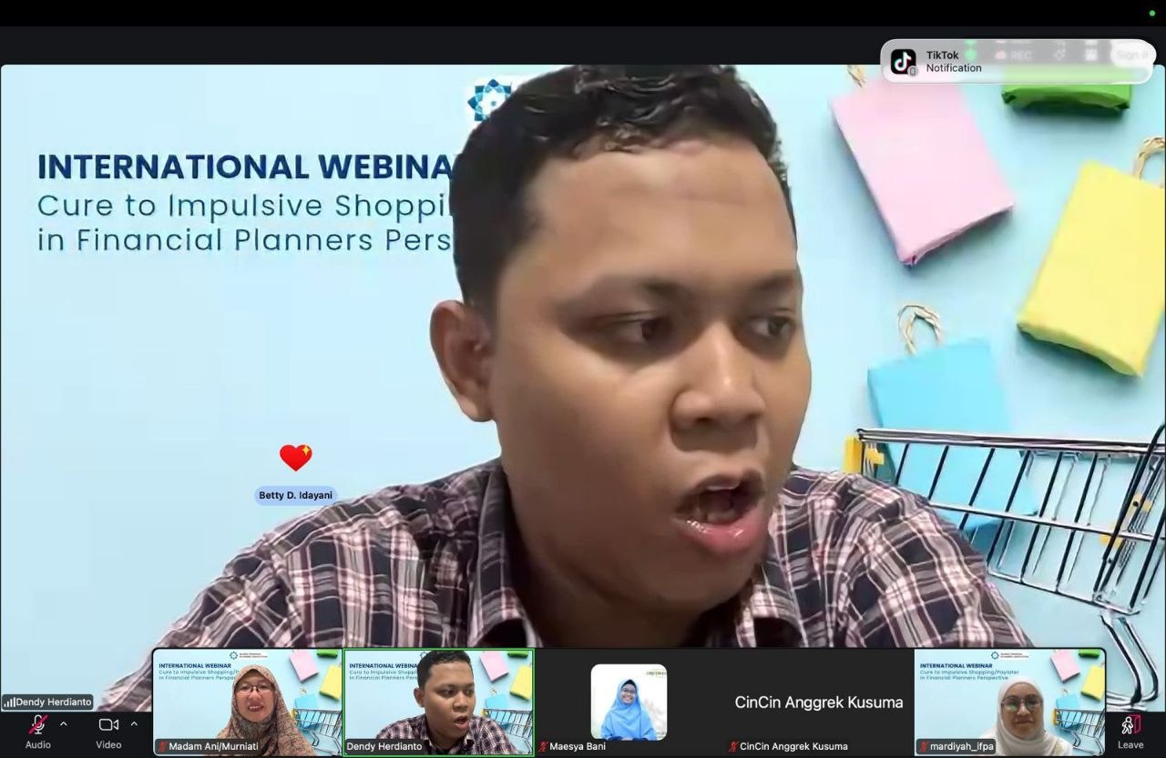 Foto dokumentasi webinar IFPA Literasi Keuangan bersama Dendy Herdianto
