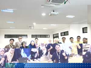 Tim Transdisiplin berfoto bersama dalam kegiatan Pre-Conference IRSA 2026.